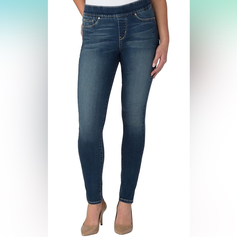 Signature Levi jeggings